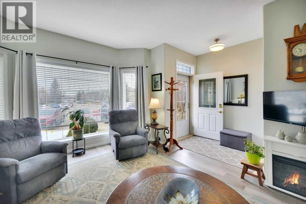 47 Abel Close, Red Deer, AB, photo 2
