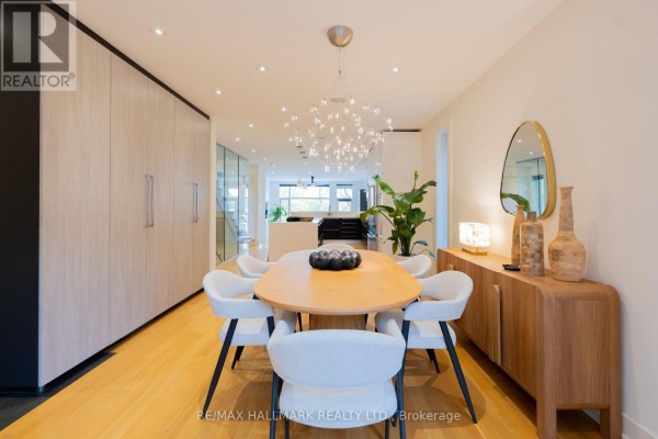 Living room - 47 Albemarle Avenue, Toronto, ON M4K1H6 Photo 5