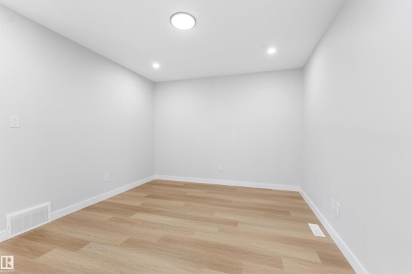 Primary Bedroom - 47 Axelwood Cr, Spruce Grove, AB T7X4G4 Photo 4