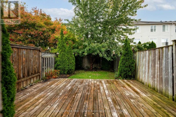 47 Bradley Drive, Halton Hills, ON L7G6B6 Photo 4