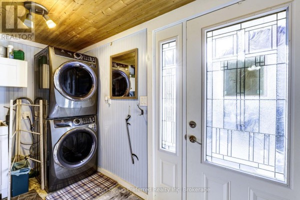 Bathroom - 47 Centre Street, Woodstock, ON N4S3X8 Photo 5