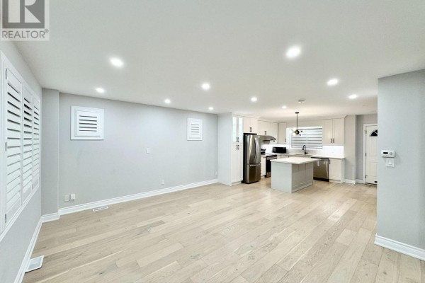 Study - 47 Chamberlain Avenue, Toronto, ON M6E4J9 Photo 4