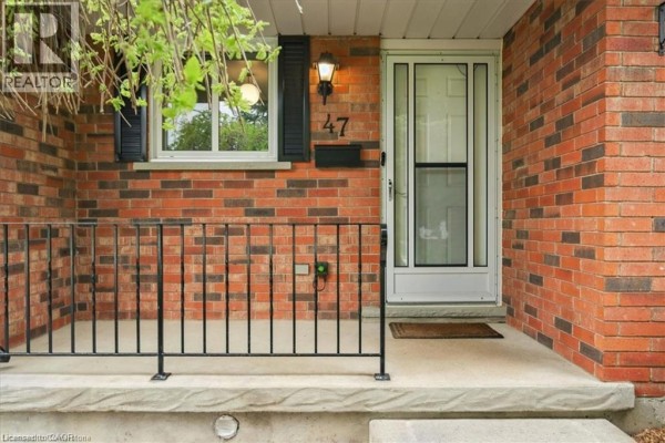 47 Claycroft Crescent Unit# Upper, Kitchener, ON, photo 3