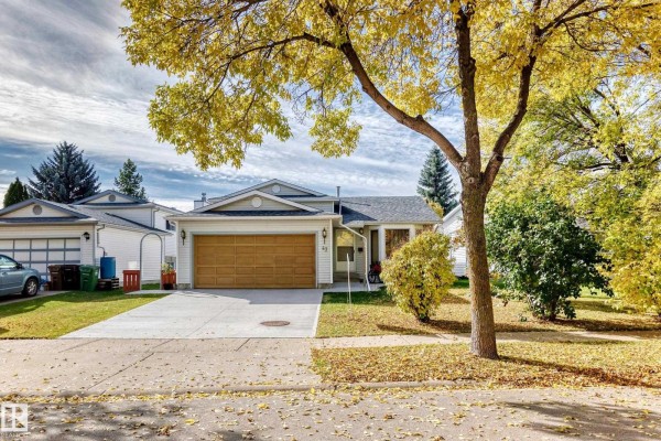 Residential for sale at 47 Deerbourne Dr, St  Albert, AB - MLS® 99PLGt