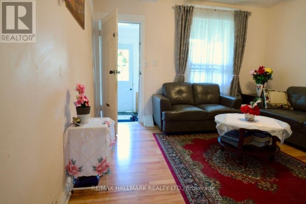 47 Dentonia Park Avenue, Toronto, ON, photo 3