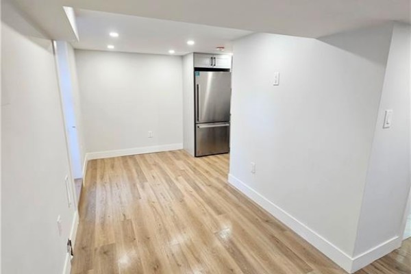 Utility room - 47 Eastvale Place Unit# Basement, Hamilton, ON L8H1N9 Photo 2