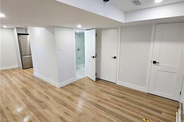 Kitchen - 47 Eastvale Place Unit# Basement, Hamilton, ON L8H1N9 Photo 4