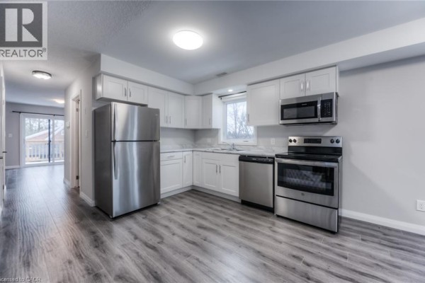 Primary Bedroom - 47 Heiman Street Unit# A, Kitchener, ON N2M3L7 Photo 4