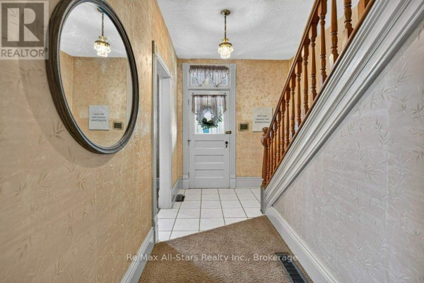 Family room - 47 King Street E, Kawartha Lakes, ON K0L2W0 Photo 5