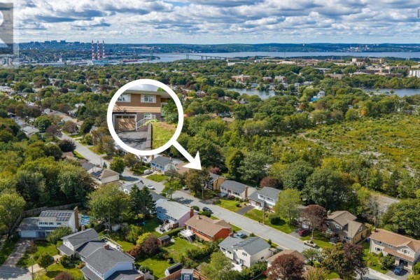 47 Kingston Crescent, Dartmouth