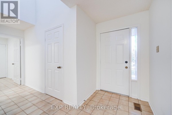 Eating area - 47 Longsword Drive, Toronto, ON M1V2Z9 Photo 5
