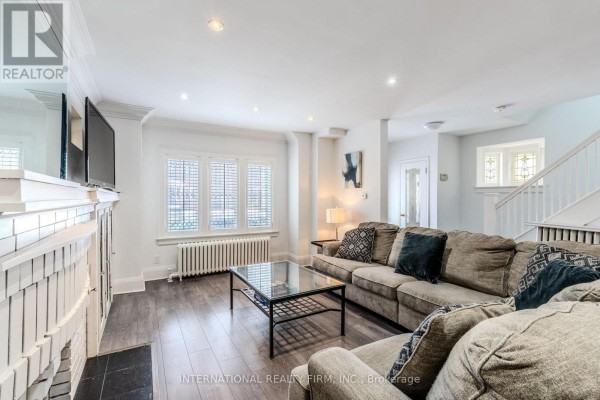47 Maxwell Avenue, Toronto