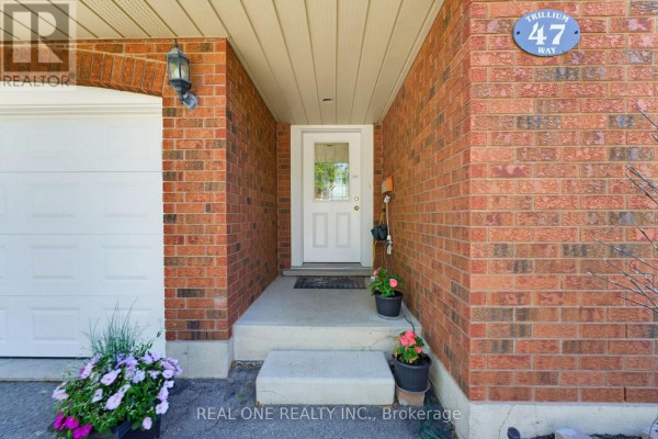 Primary Bedroom - 47 Trillium Way, Brantford, ON N3R7T8 Photo 4