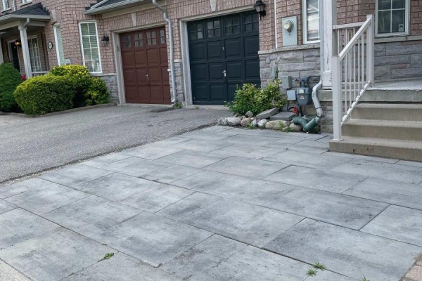 47 Waterton Crescent, Richmond Hill, ON, photo 3