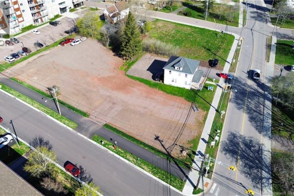 470 Acadie Avenue, Dieppe, NB E1A1H8 Photo 5