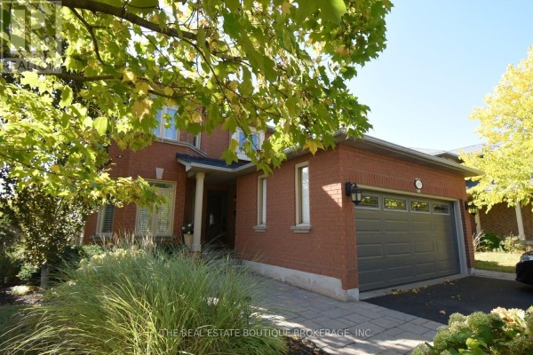Family room - 470 Amanda Crescent, Burlington, ON L7L6H5 Photo 4