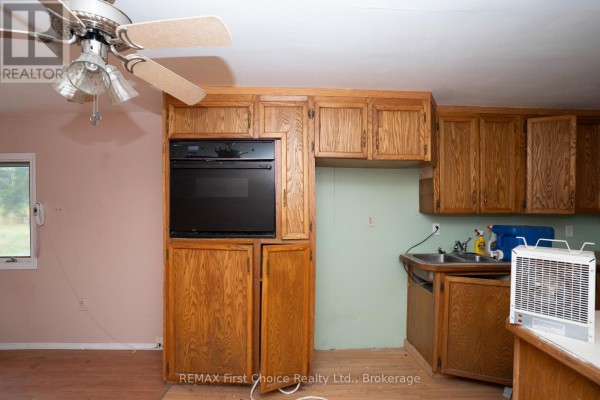 Living room - 470 Auto Road, Thunder Bay Remote Area, ON P0T1X0 Photo 5