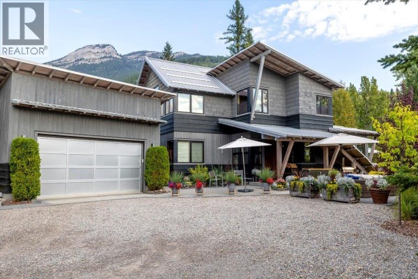 4pc Bathroom - 470 Canyon Trail, Fernie, BC V0B1M5 Photo 5