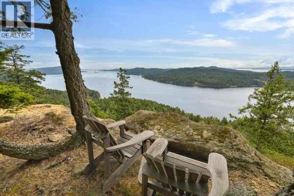 470 Heck Hill Road, Mayne Island, BC V0N2J2 Photo 2