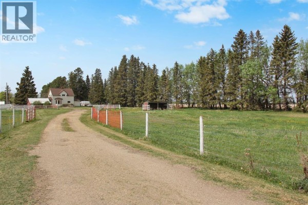 Laundry room - 47038 Range Road 191, Rural Camrose County, AB T0B3P0 Photo 4