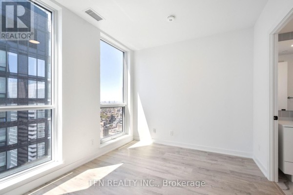 4704 - 327 King Street W, Toronto, ON M5A0Y5 Photo 5