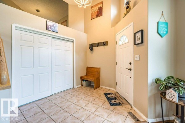 Kitchen - 4705 43 St, Beaumont, AB T4X1H2 Photo 3