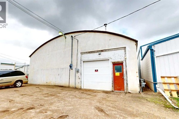 4707 50 Street, Stettler, AB, photo 2