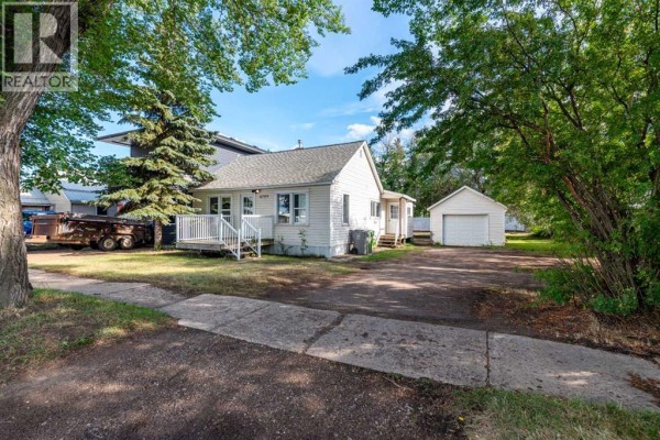 Foyer - 4709 50 Street, Lloydminster, SK S9V0M6 Photo 4