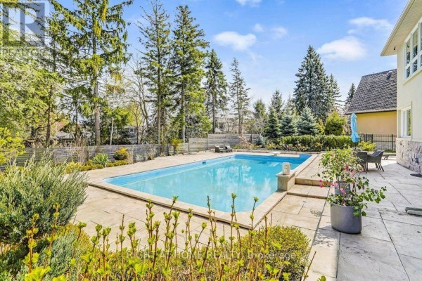 Family room - 471 Country Club Crescent, Mississauga, ON L5J2P9 Photo 5