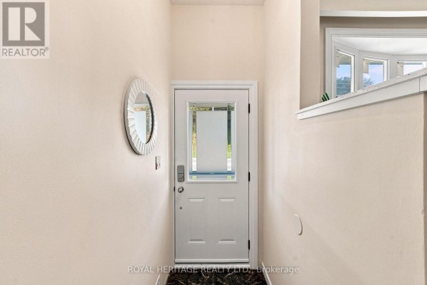 Dining room - 471 Rossland Road E, Oshawa, ON L1G2X3 Photo 5