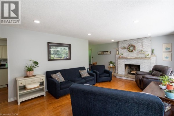 Recreation room - 4710 #59 Highway, Courtland, ON N0J1E0 Photo 4