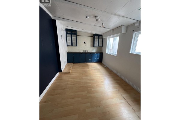 4711 Gothard Street, Vancouver, BC V5R3L1 Photo 4
