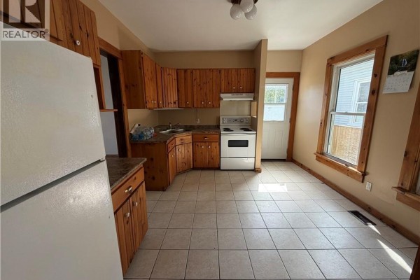 Dining room - 4712 Cookman Crescent, Niagara Falls, ON L2E1C5 Photo 5