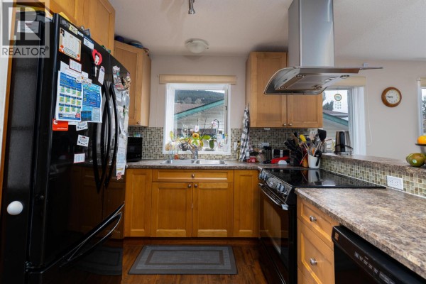 4712 Mcconnell Avenue, Terrace, BC, photo 3