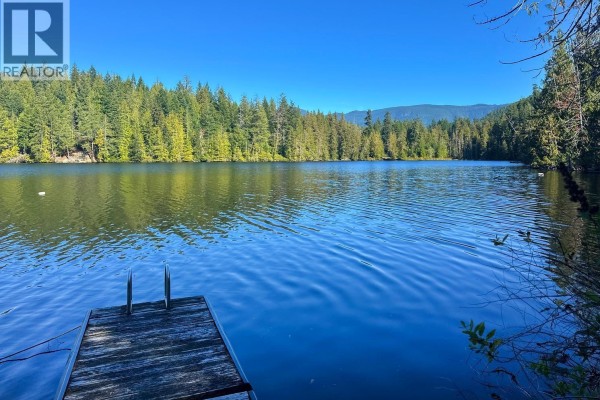 4713 Hotel Lake Crescent, Garden Bay, BC V0N1S1 Photo 4