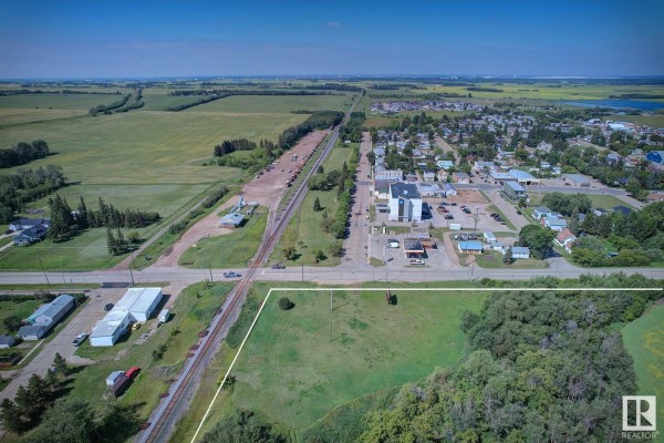 4715 & 4803 48 St, Bruderheim, AB T0B0S0 Photo 4