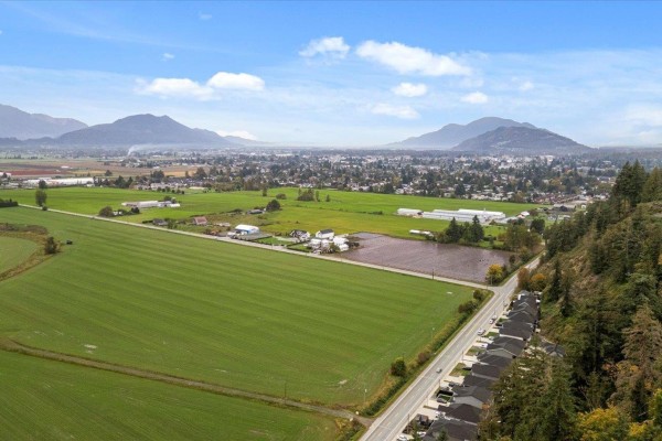47165 Yale Road, Little Mountain, Chilliwack, BC V2P7M9 Photo 5