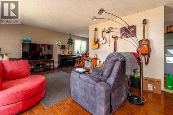 Dining room - 4719 29 Street, Lloydminster, SK S9V1B1 Photo 2