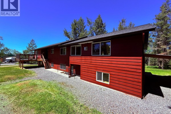 Kitchen - 4719 Cariboo Drive, 108 Mile Ranch, BC V0K2K0 Photo 3