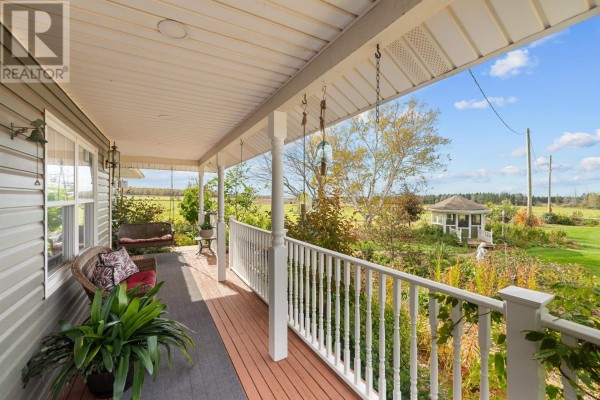 Den - 472 Bradford Road, Cape Traverse, PE C0B1X0 Photo 4