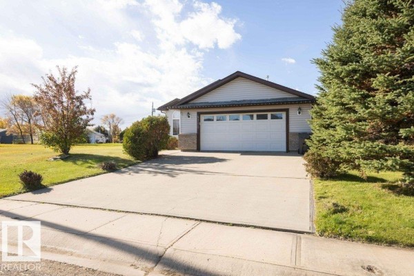Family room - 4720 47 St, Clyde, AB T0G0P0 Photo 4