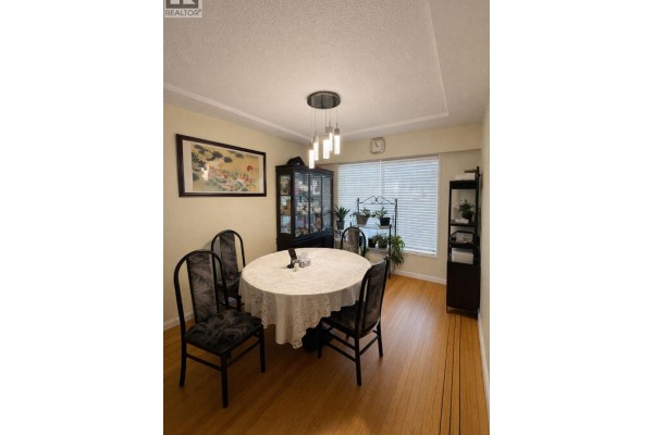 4720 Pandora Street, Burnaby, BC V5C2C3 Photo 5