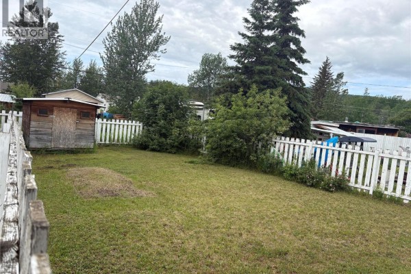 Dining room - 4725 52 Street Nw, Chetwynd, BC V0C1J0 Photo 2