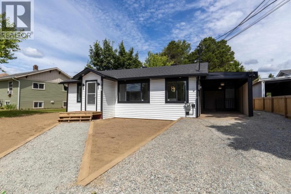 4726 Davis Avenue, Terrace, BC, photo 2
