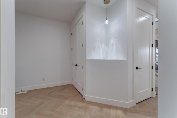 Bedroom 2 - 4727 17 Av Sw, Edmonton, AB T6X0P6 Photo 5