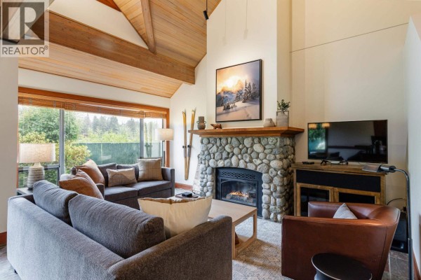4728 A Settebello Drive, Whistler, BC V8E0Z4 Photo 4