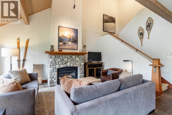 4728 A Settebello Drive, Whistler, BC V8E0Z4 Photo 5