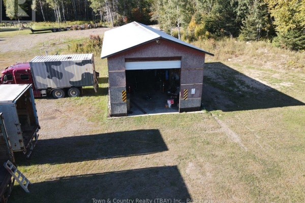 Bathroom - 473 North Branch Road, Thunder Bay Remote Area, ON P7G0M2 Photo 4