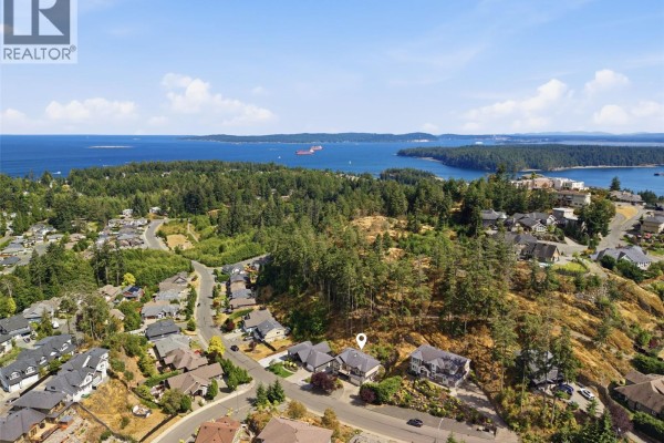 473 Nottingham Dr, Nanaimo, BC, photo 2
