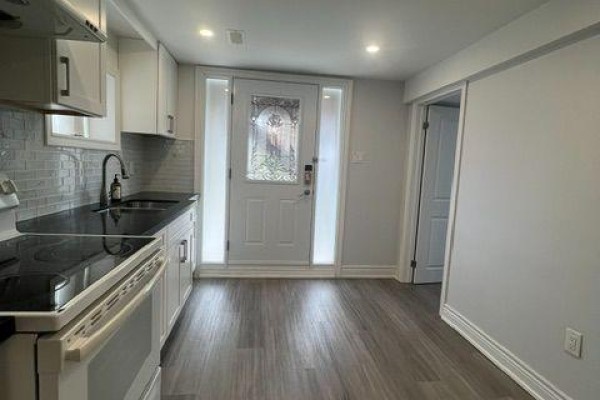 4736 Wild Rose Street, Mississauga, ON, photo 3